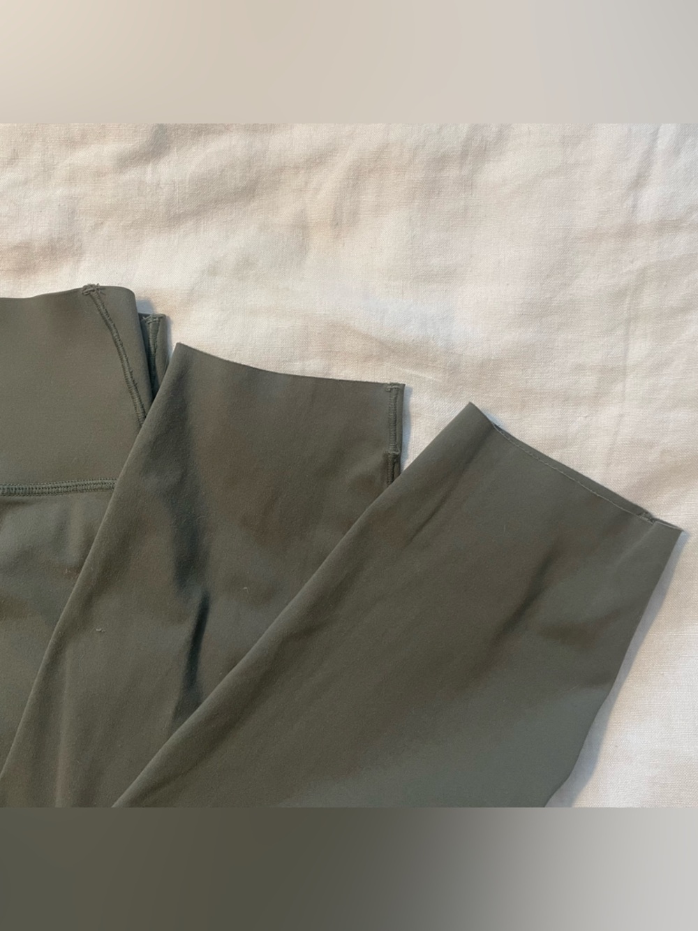 Zyia Sage Olive Green Crossover Edge Leggings Sz 8-10 - Picture 4 of 6
